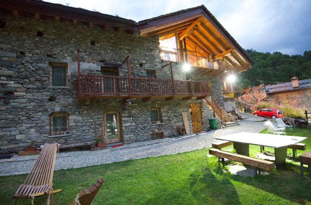 Nuit A Pleiney Bed & Breakfast Сент-Реми-ан-босис Екстериор снимка